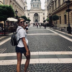 Meet your Posher, Lily